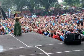 Golaga Fest 2025 tampilkan penyanyi Niken Salindry.