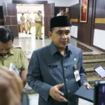 Wakil Gubernur Jawa Tengah Taj Yasin menyatakan, wacana 6 hari sekolah selama sepekan untuk SMA/SMK di wilayahnya masih dalam tahap kajian. (jatengprov.go.id)