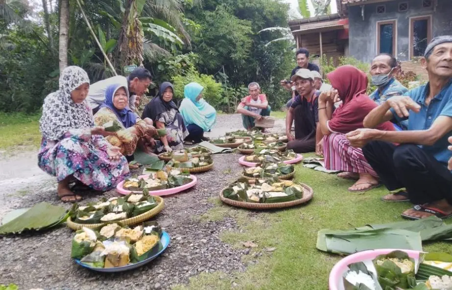 Tradisi takiran Kampung Gagot
