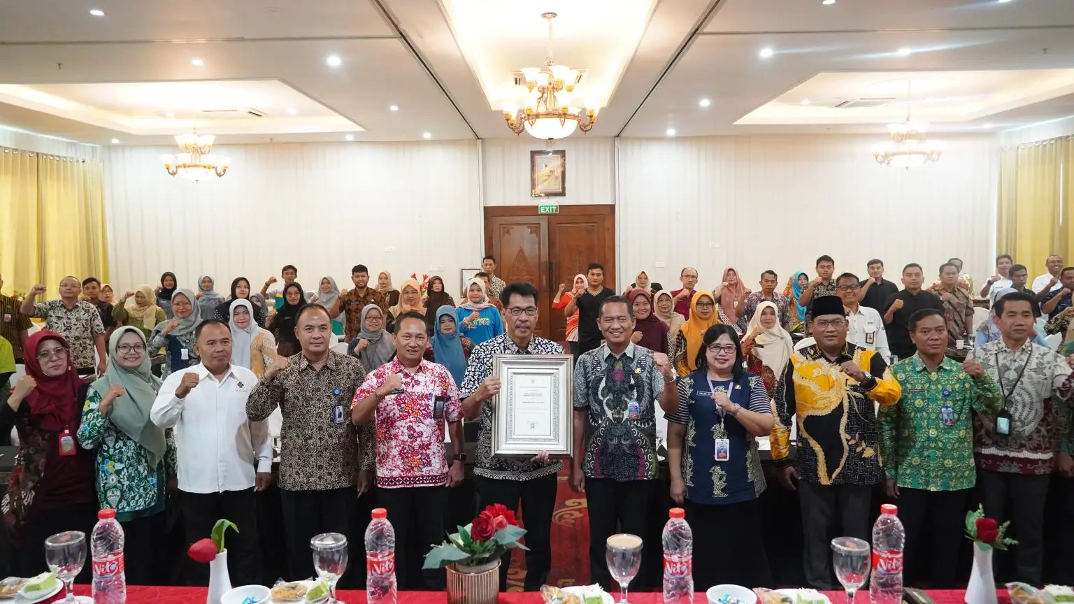 Pemkab Cilacap melalui Dinkes KB menggelar Evaluasi Penyelenggaraan Kabupaten/Kota Sehat (KKS) Tahun 2025 di Hotel Sindoro, Jumat (5/12/2025).