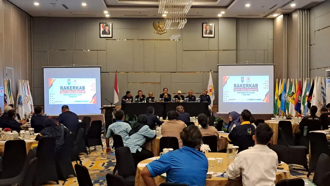 Rakerkab KONI Kabupaten Cilacap di Hotel Aston In Cilacap. (Faiz Ardani).