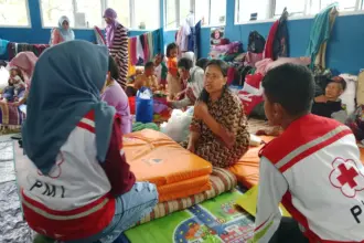 Pengungsi Korban Longsor Pandanarum