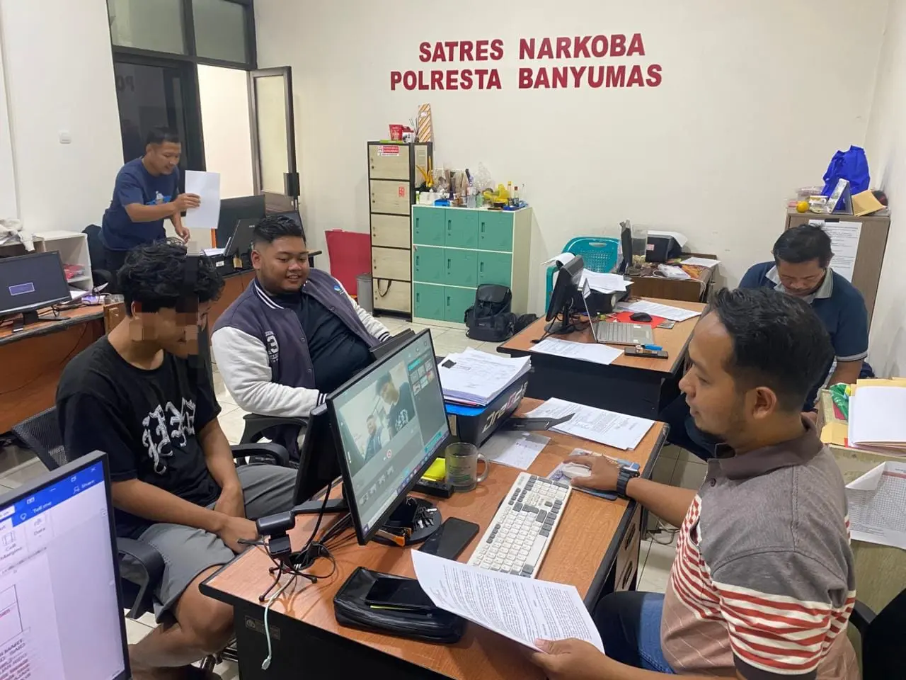 Sindikat Pengedar Tembakau Sintetis