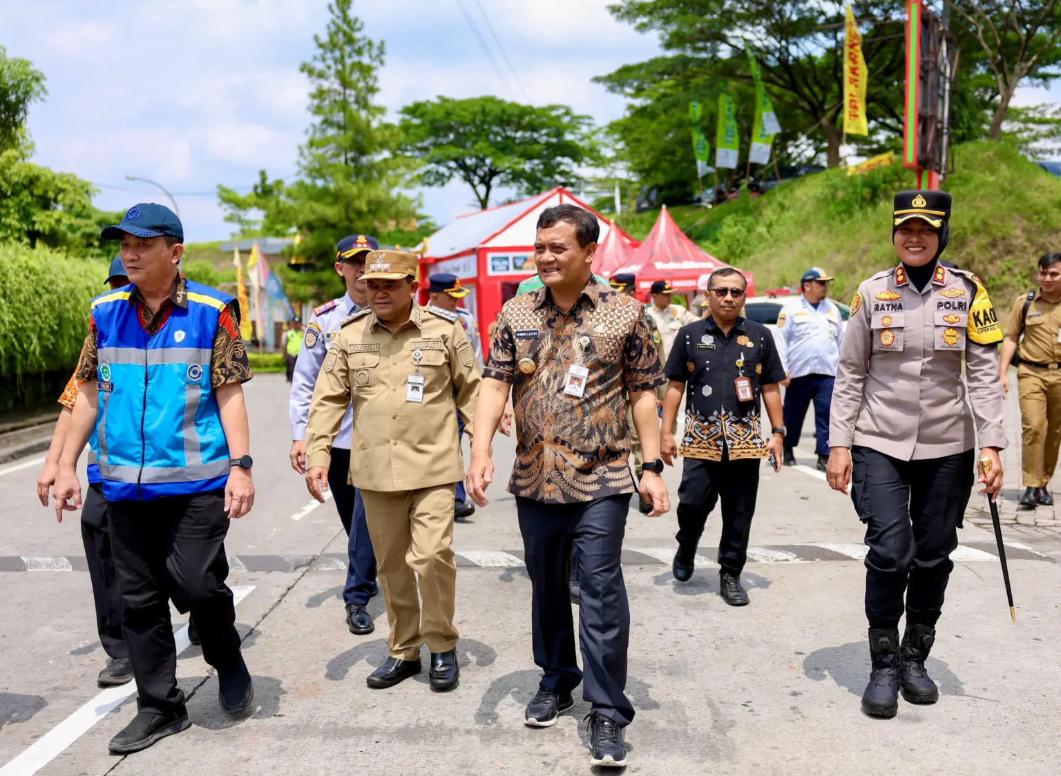 Tinjau rest libur nataru