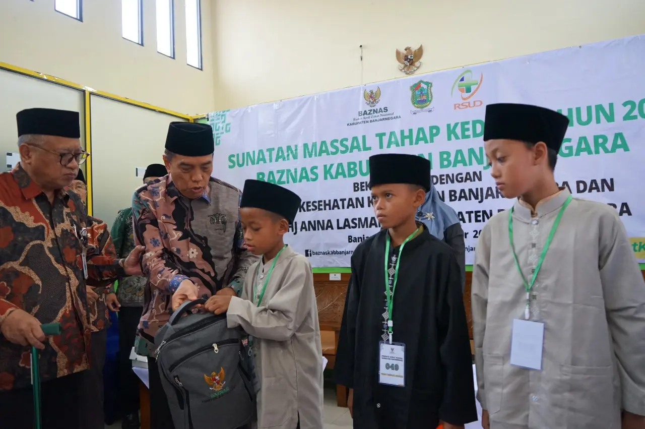 Peserta sunatan massal