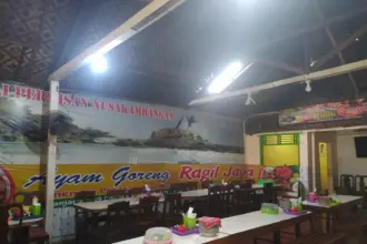 Ayam goreng Ragil jaya