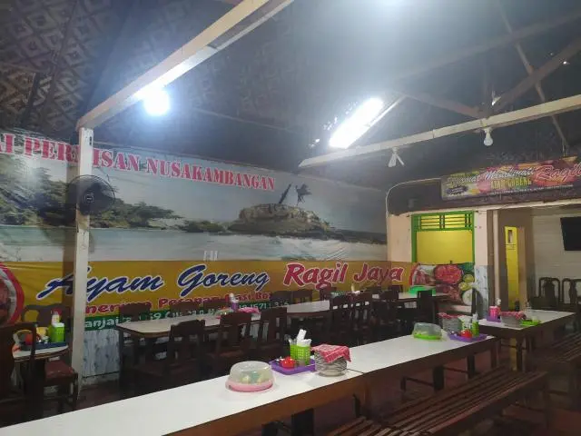 Ayam goreng Ragil jaya