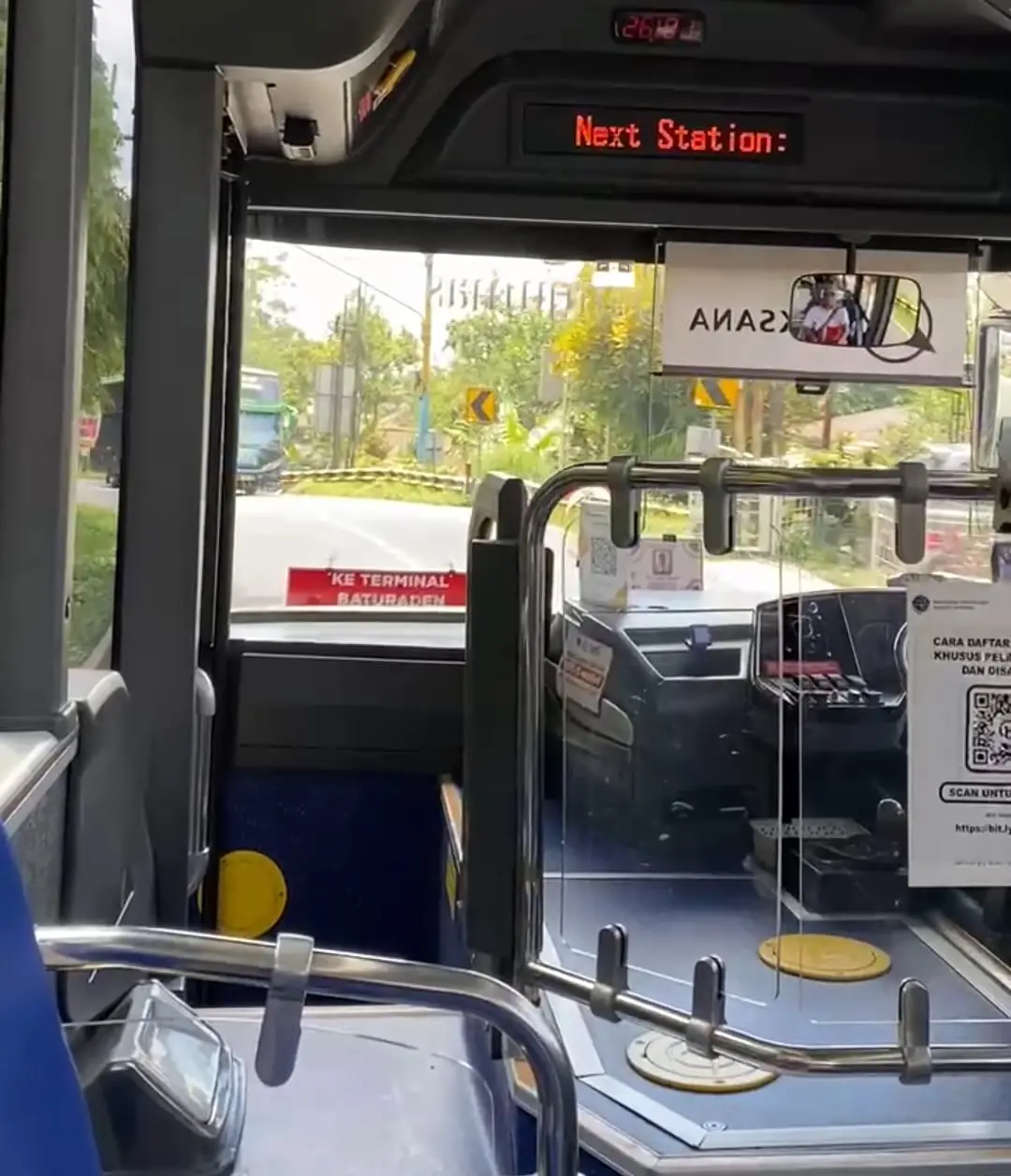 Suasana di dalam Trans Banyumas yang saat ini terdapat empat koridor. (Foto: Dok Seputar Banyumas)