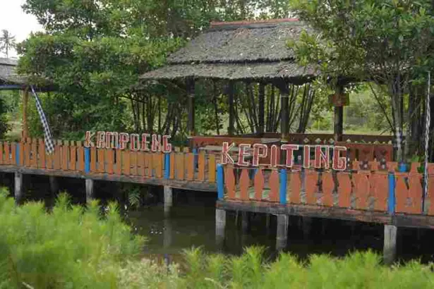 kampoeng kepiting kutawaru