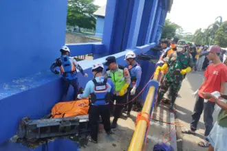 Mayat di bendung manganti cilacap
