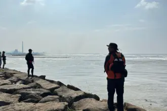 Pencarian penambang pasir tenggelam muara sungai serayu