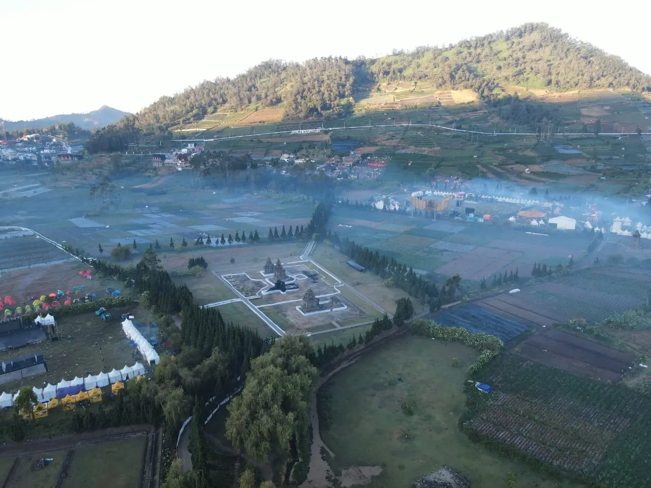 candi Pandhawa Dieng