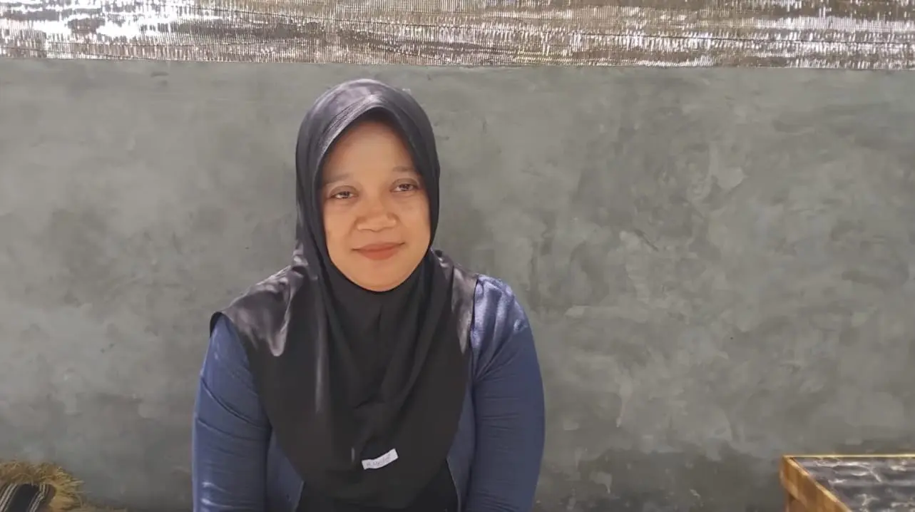 Eks Sekdes Kalisabuk.Toifatun Nuriyah menggugat Kepala Desa Kalisabuk ke Pengadilan Tata Usaha Negara (PTUN) Semarang. (Faiz Ardani).