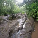 Material banjir bandang di sungai lereng gunung slamet