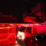 Tim Damkar Padamkan Api