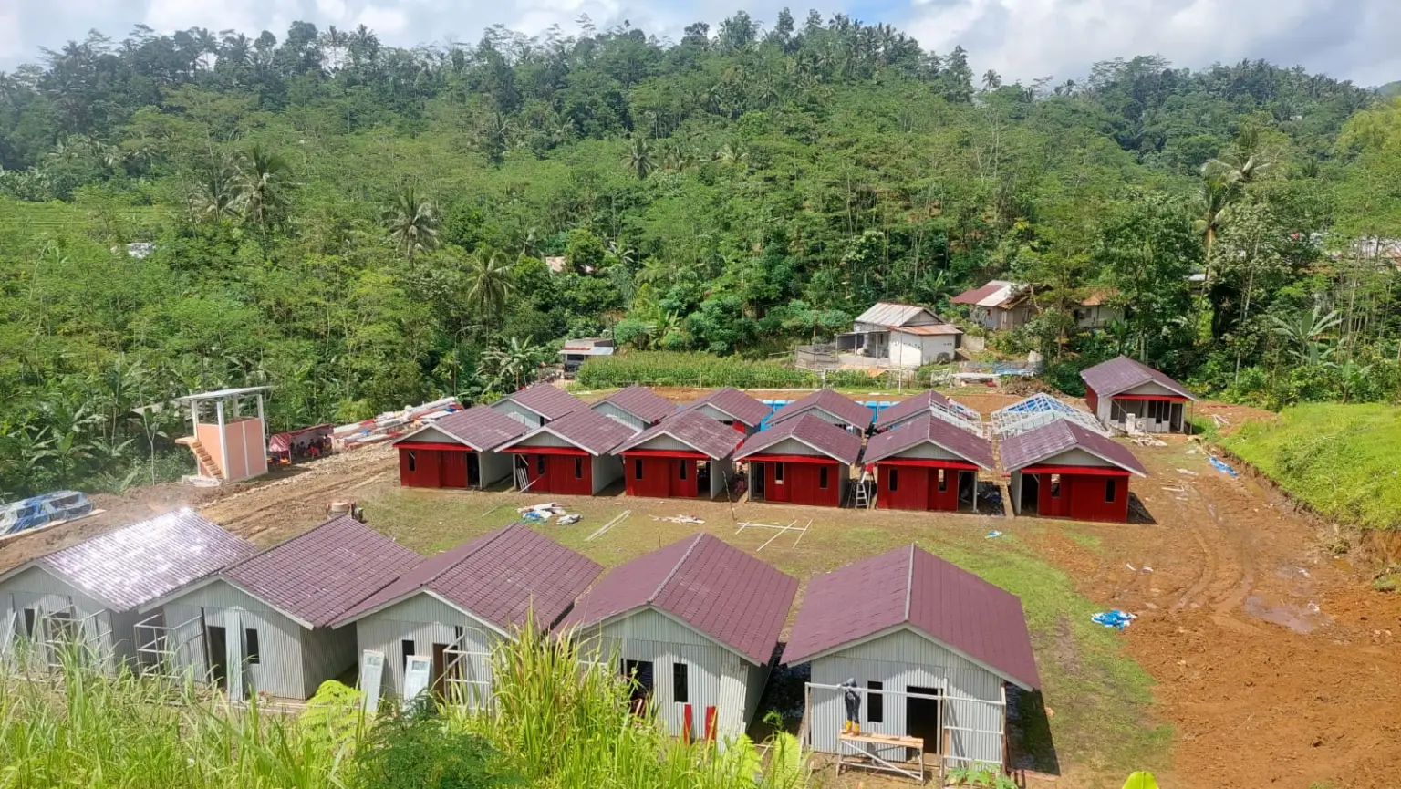 Huntara Korban Longsor Situkung