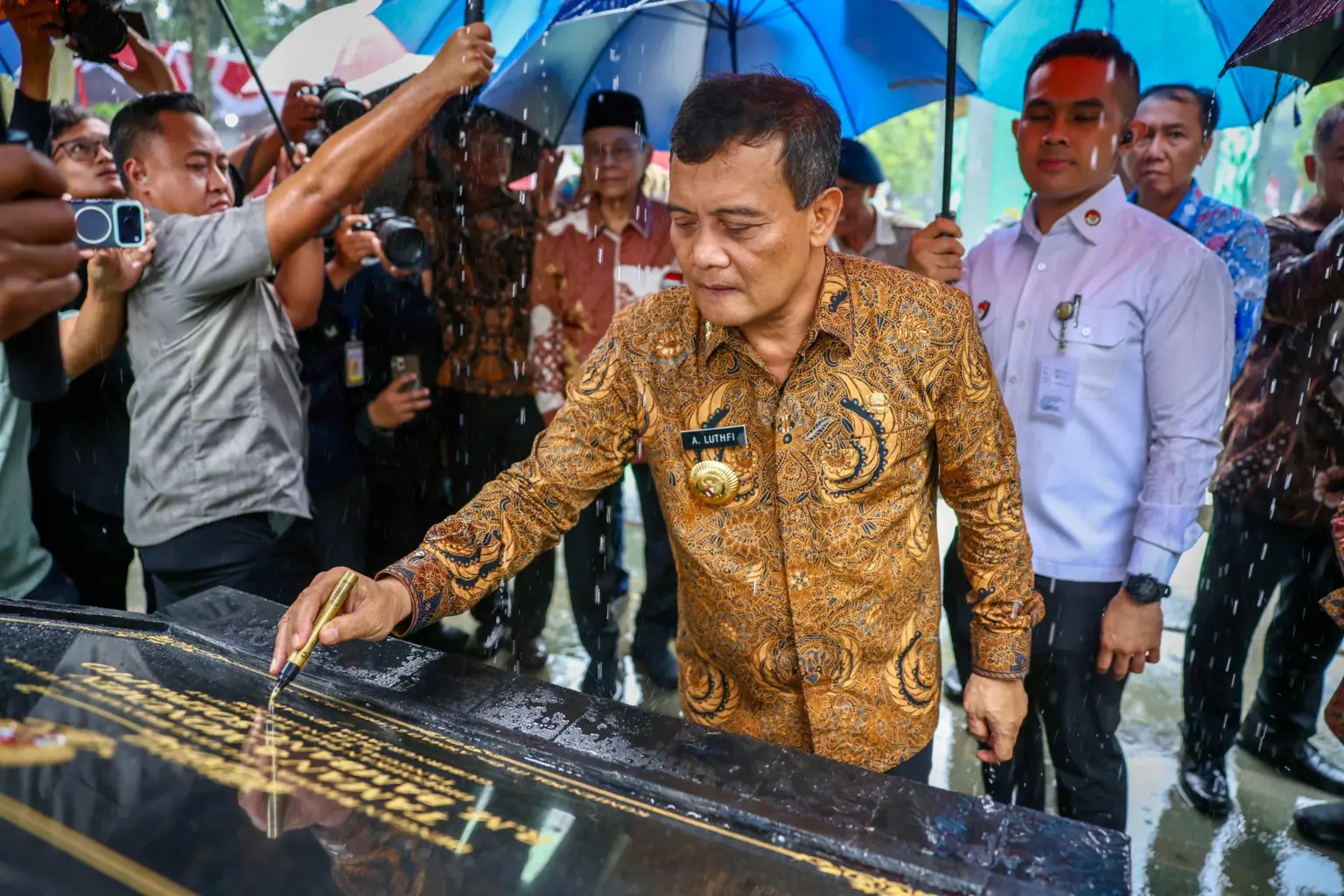 Gubernur Jateng resmikan monumen RM Bambang Soeprapto.