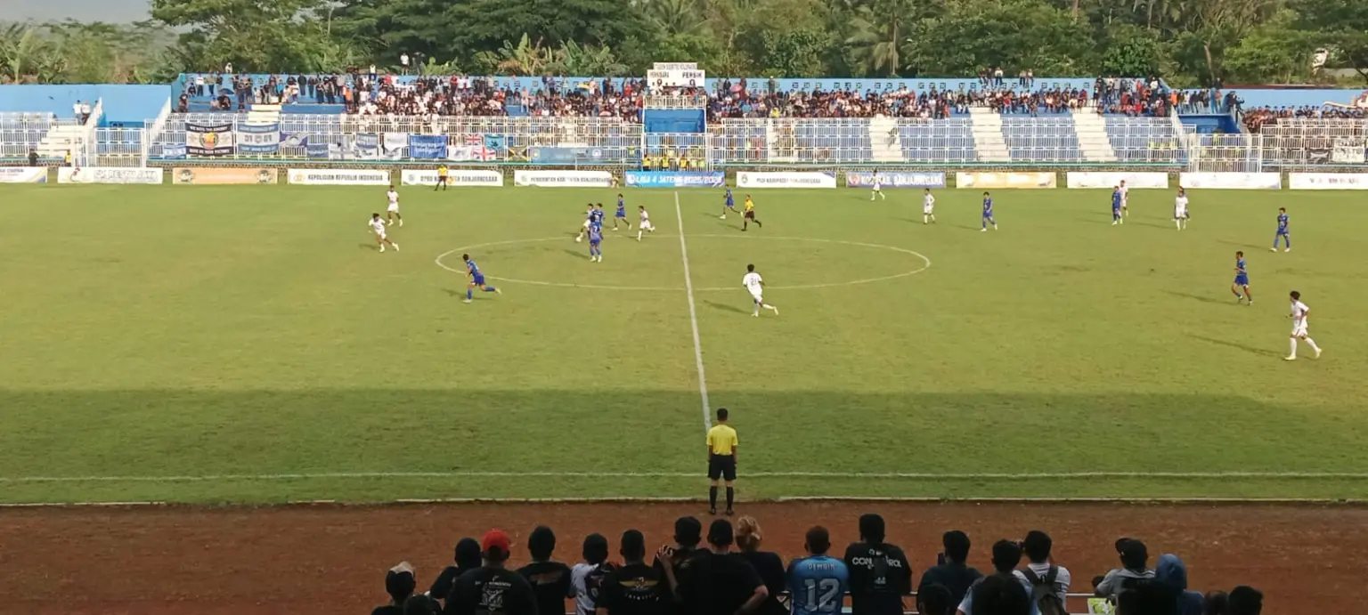 Persibara vs Persik Kendal