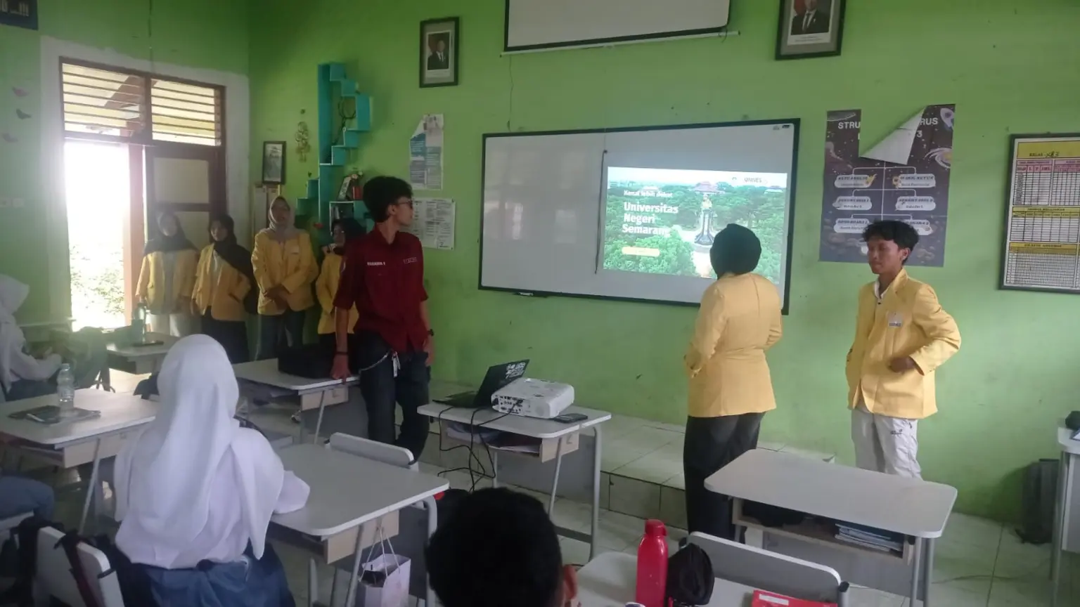 sejumlah mahasiswa jelaskan KIP kuliah