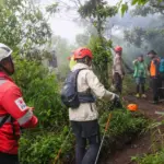 Sekda Jateng saat ikut cari pendaki hilang di Gunung Lawu