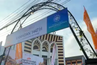 Masjid 17 Purwokerto menyediakan buka puasa prasmanan gratis dengan jumlah 600-700 porsi setiap harinya. (Foto: Tangkapan layar TikTok @masjid17purwokerto)