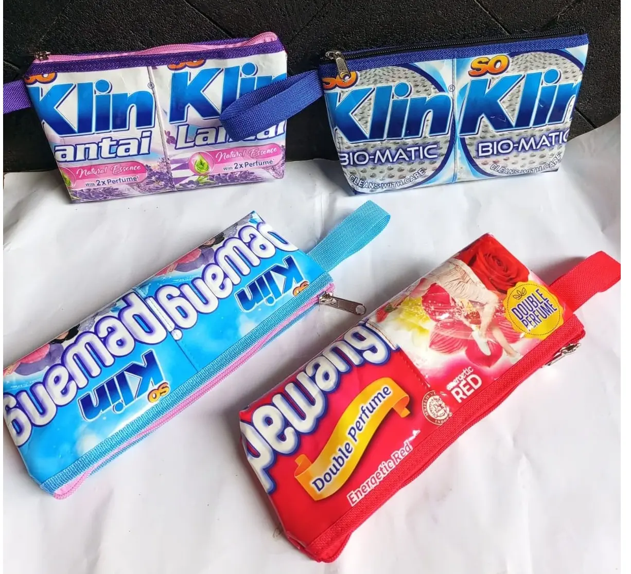 Ikhwan Kalibening plastik bekas