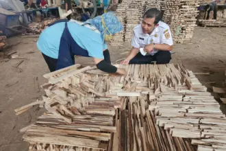 Aturan jam kerja dan hak pekerja