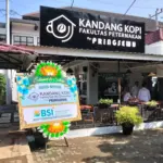 Suasana Kandang Kopi yang berada di komplek kampus Fakultas Peternakan Unsoed Purwokerto, yang baru diluncurkan Selasa (10/02/2026). (Besari)