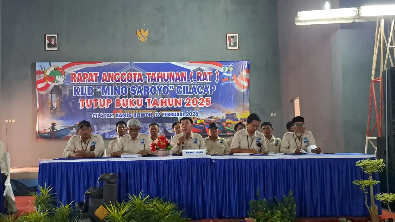 KUD Mino Saroyo menggelar Rapat Anggota Tahunan tutup buku 2025 di gedung HNSI Cilacap. (Faiz Ardani)