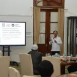 Bupati Cilacap Syamsul Auliya Rachman memberikan sambutan saat acara diskusi terkait MBG di Cilacap. (Setda Cilacap).