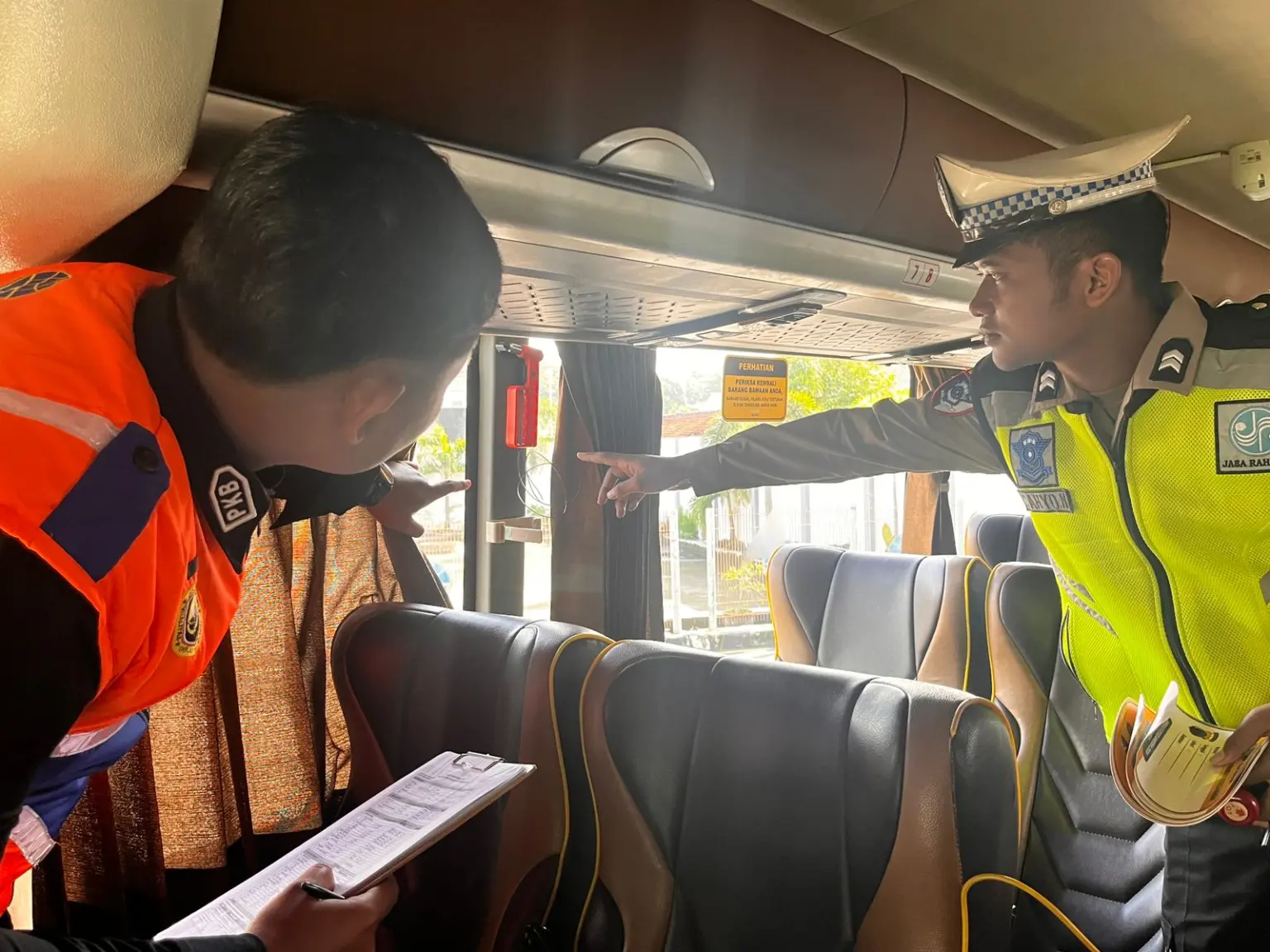 Operasi keselamatan candi 2026