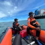 Penambng pasir tenggelam di muara winong sungai serayu