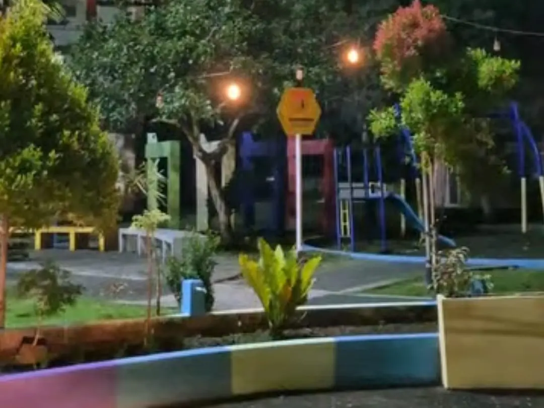 Ragam aktivitas yang bisa dilakukan di RTH Dr. Soetomo saat bulan Ramadan. (Foto: Tangkapan layar Instagram @dlhcilacap)