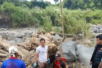 Terjang banjir