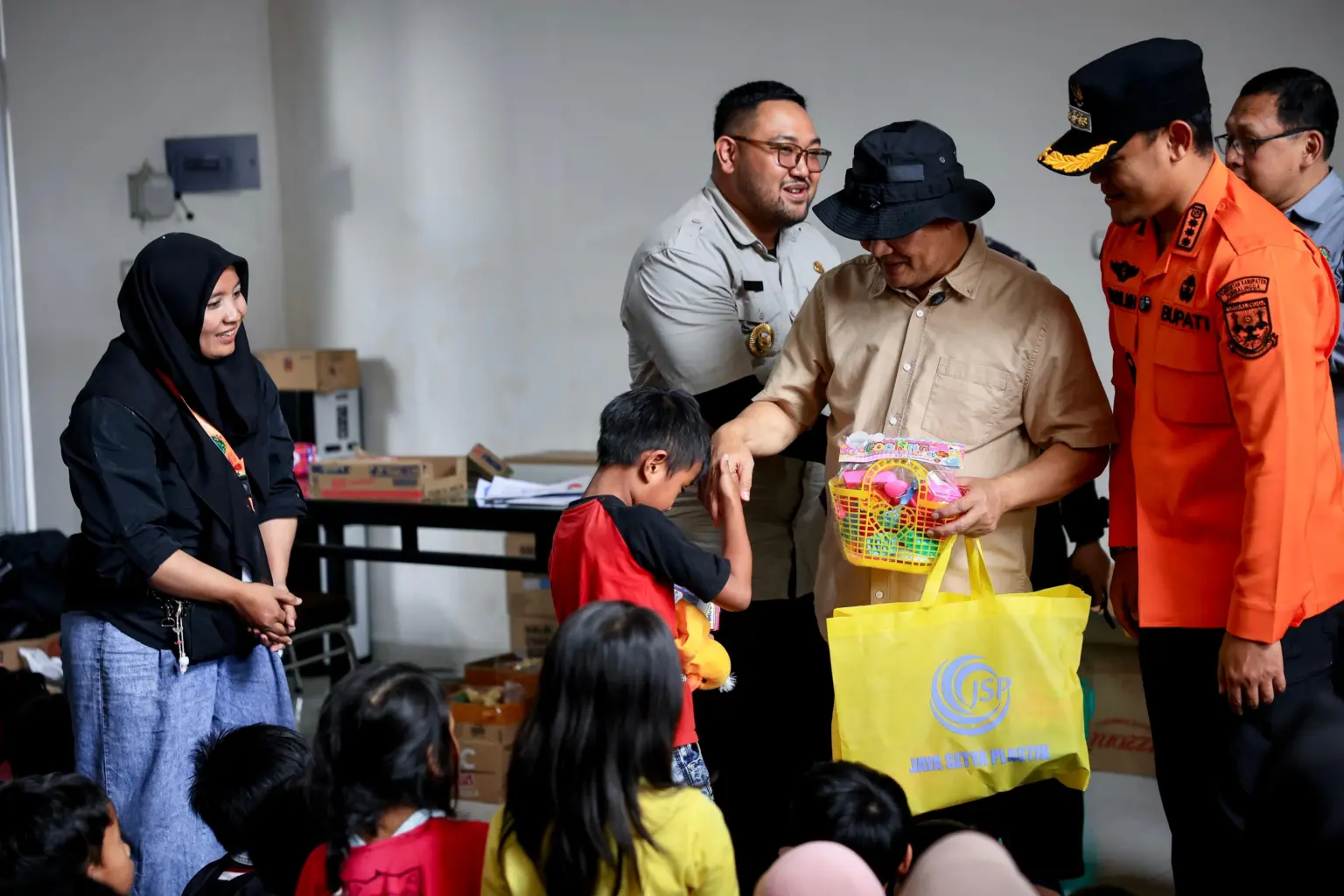 Gubernur Terjunkan dokter spesialis ke lokasi bencana