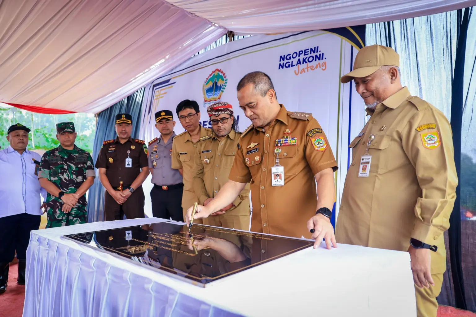 Gubernur resmikan embung geblog Temanggung