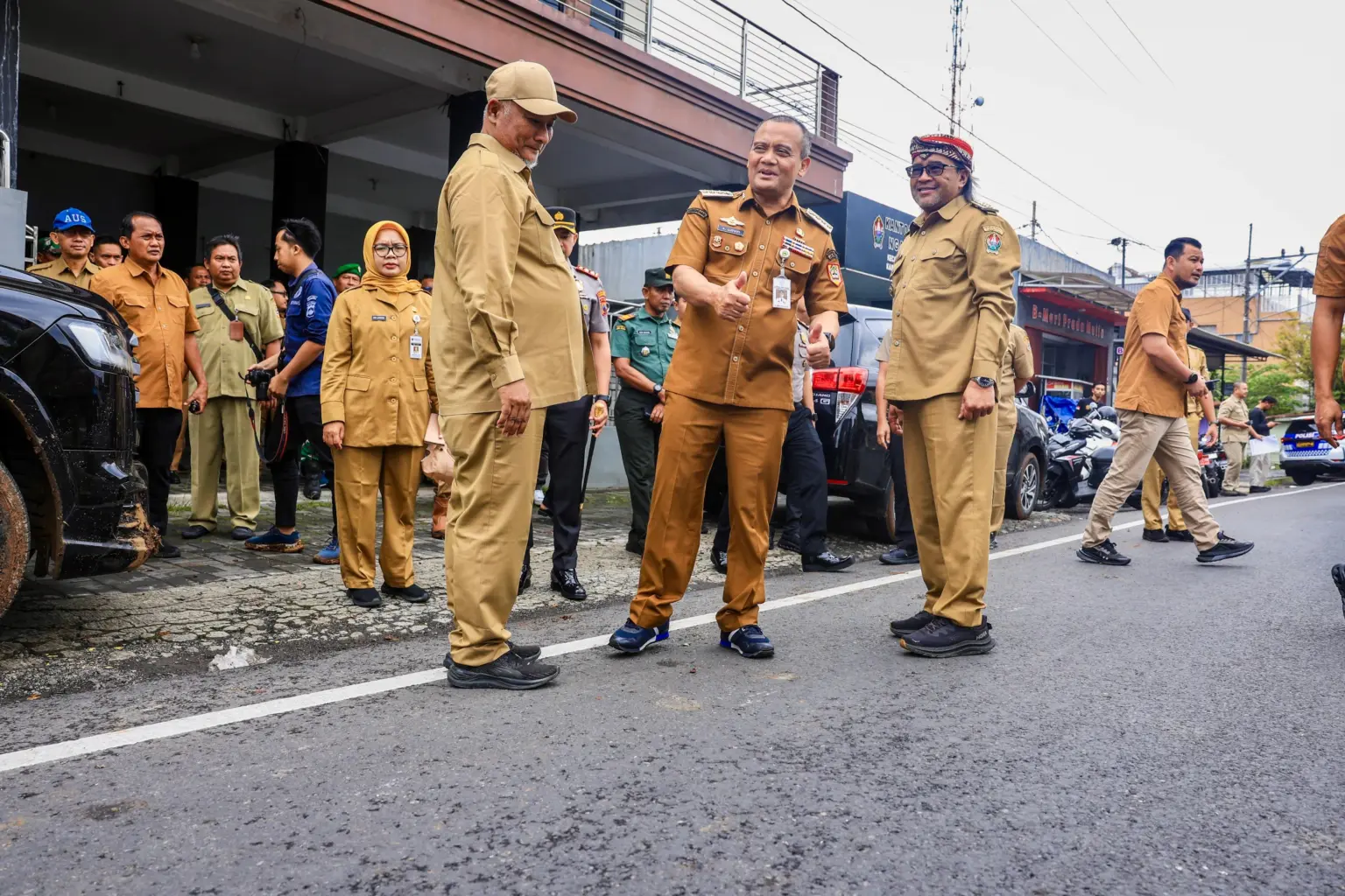 jalur wisata dan ekonomi