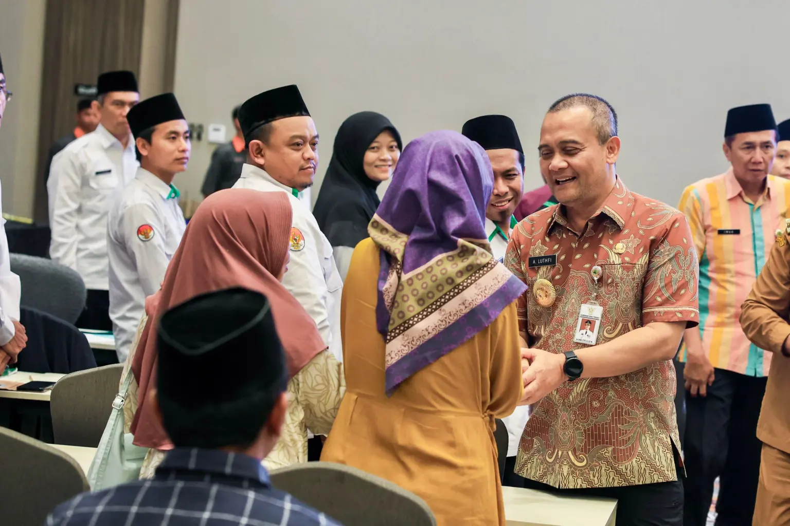 Gubernur bersama Baznas salurkan bantuan modal usaha