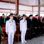 Sejumlah 135 ASN di lingkungan Pemkab Banyumas, dilantik dan diambil sumpahnya di Pendopo Si Panji pada Senin (2/3/26).