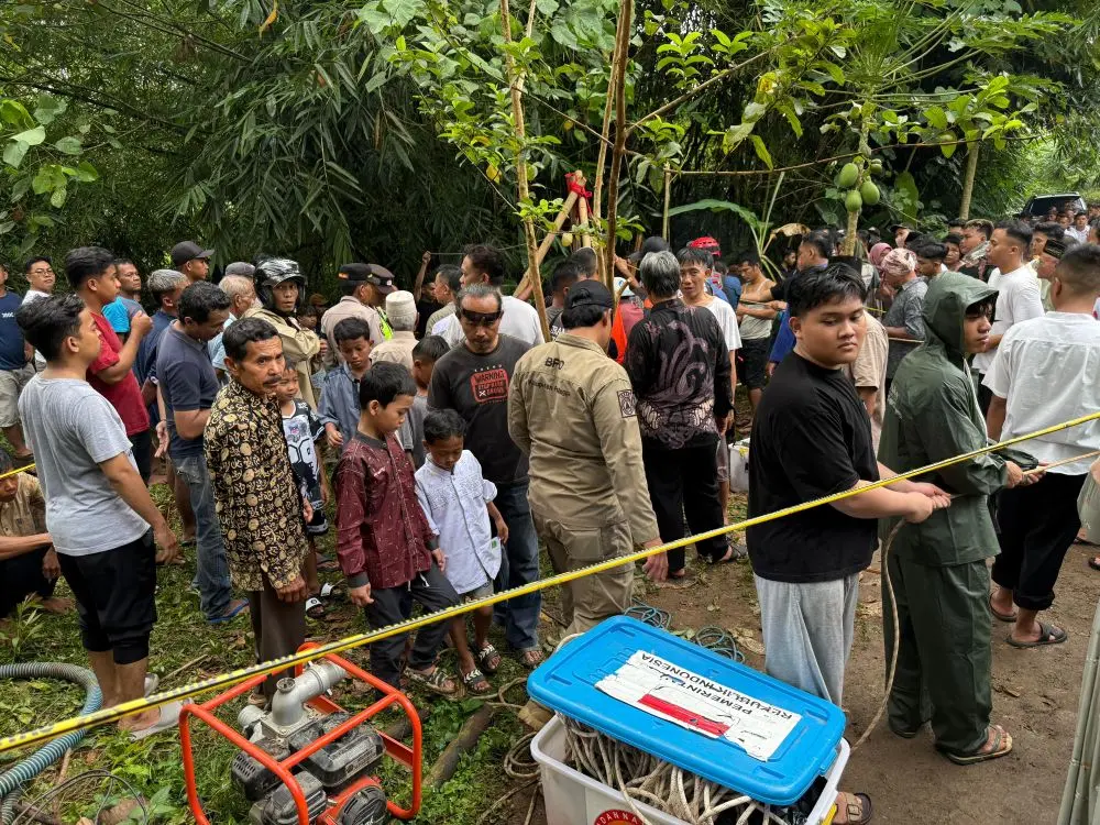 Evakuasi bocah tercebur sumur di Dusun Trajumaya RT 22/ RW 09 Desa Pasunggingan Kecamatan Pengadegan Kabupaten Purbalingga, Sabtu (21/3/2026). (Foto :Dok BPBD Purbalingga)