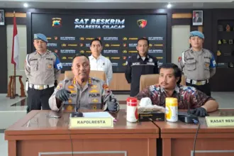 Konferensi pers pembunuhan wn singapura di cilacap
