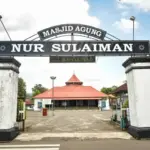 Masjid agung Nur Sulaiman