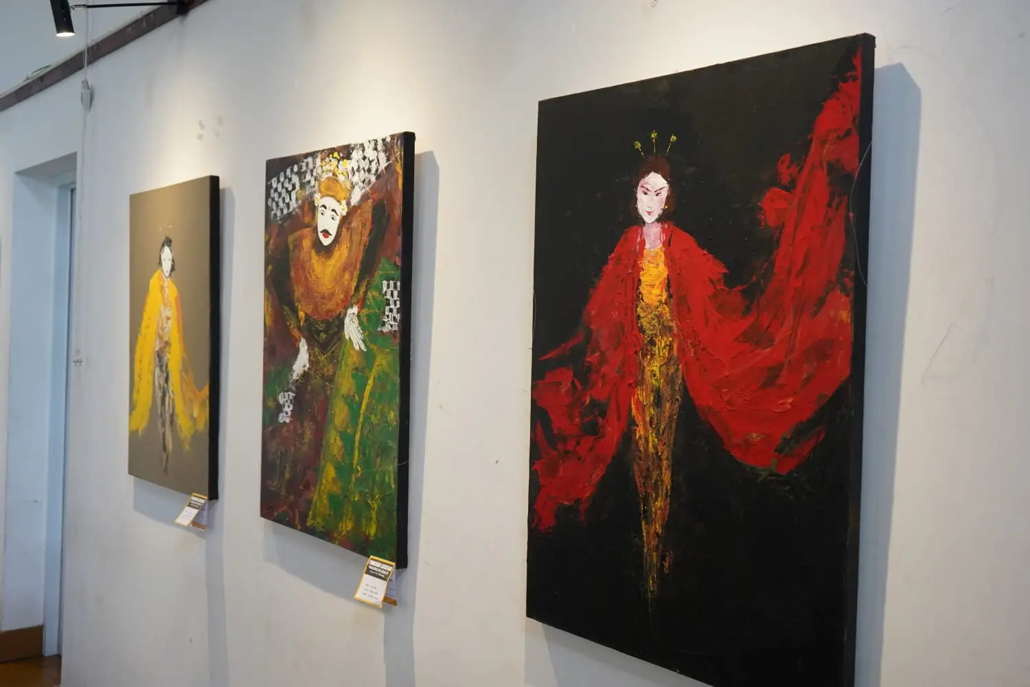 Pameran Lukisan Walking in Grace Karya Chune Ebeg Mayong