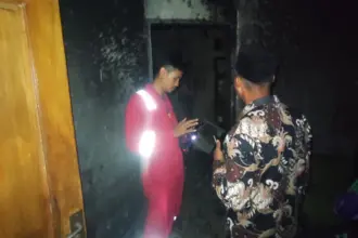 Rumah petani di majenang terbakar