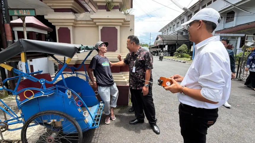 bagikan radio gratis