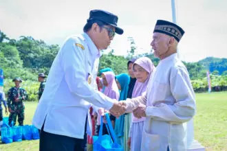 peresmian jalan beton berkat program tmmd