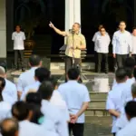 Gubernur tegaskan pelayanan publik harus meningkat usai libur lebaran