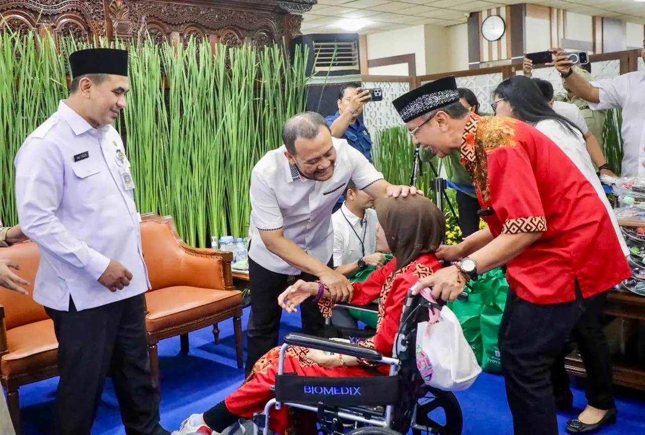halalbihalal gubernur bersama kepala daerah dan disabilitas