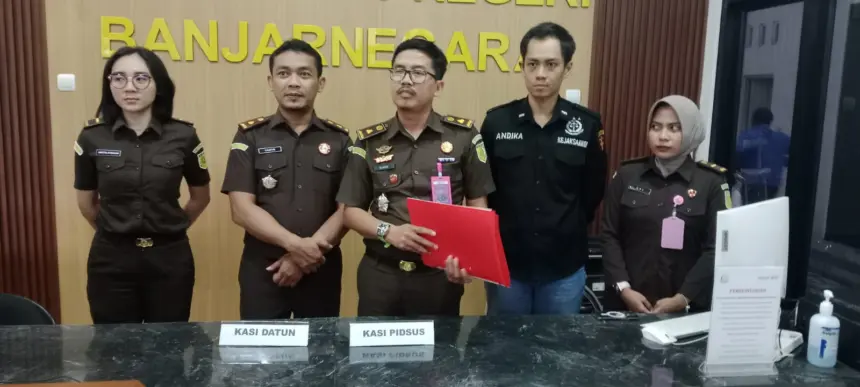 Kejari saat tetapkan tersangka kasus dugaan korupsi