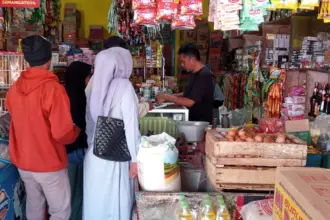 Imbas kenaikan harga plastik